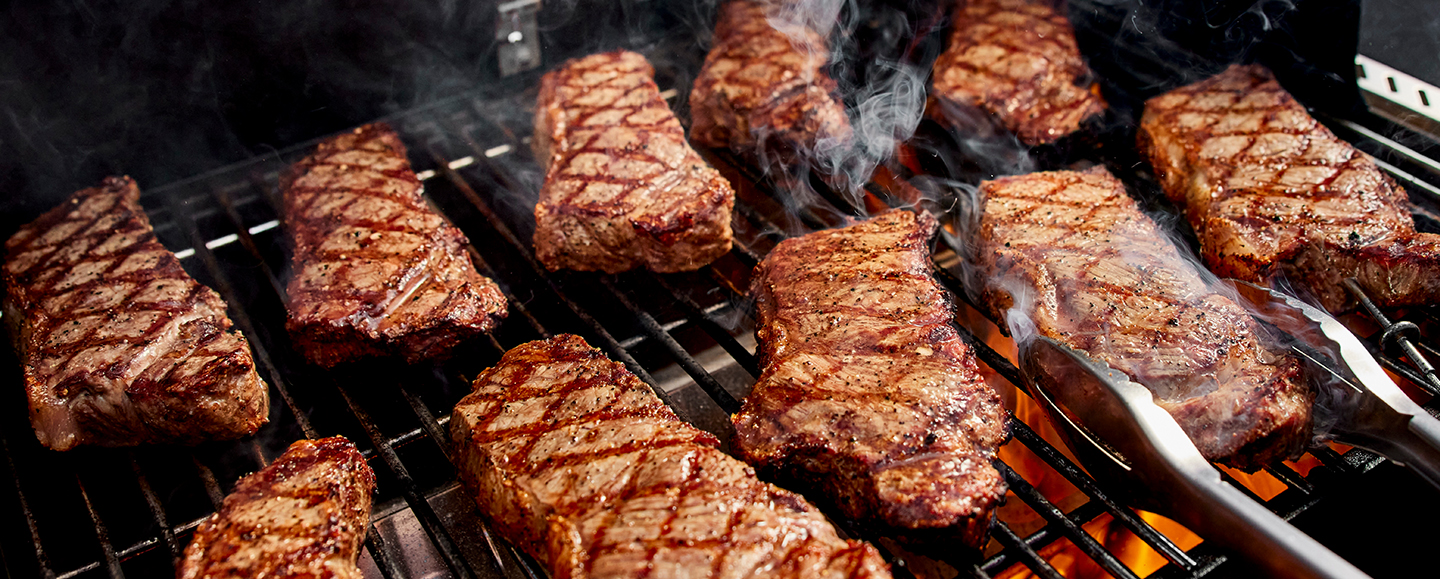 Searwood XL 600 Pellet Grill: Advanced Grilling | Weber Grills